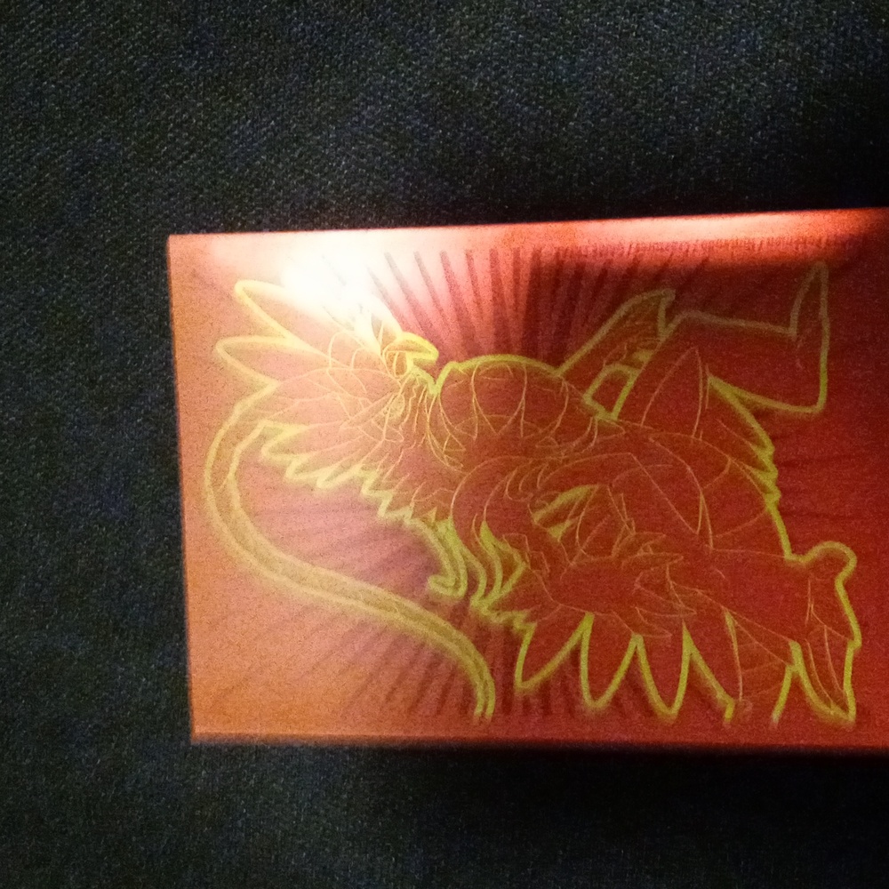 Charizard Pokémon Card - Picture 2 of 2